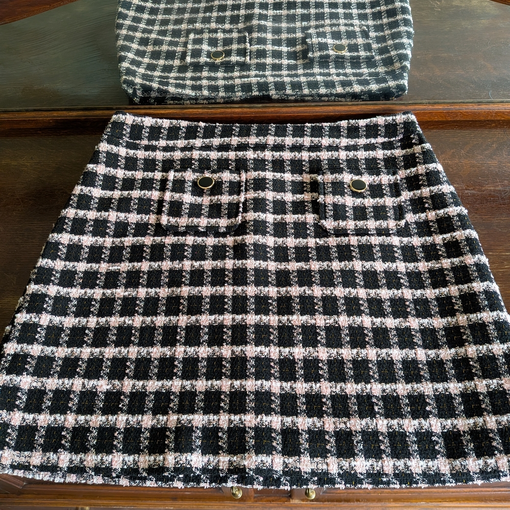 Chic Black and Cream Plaid Skirt